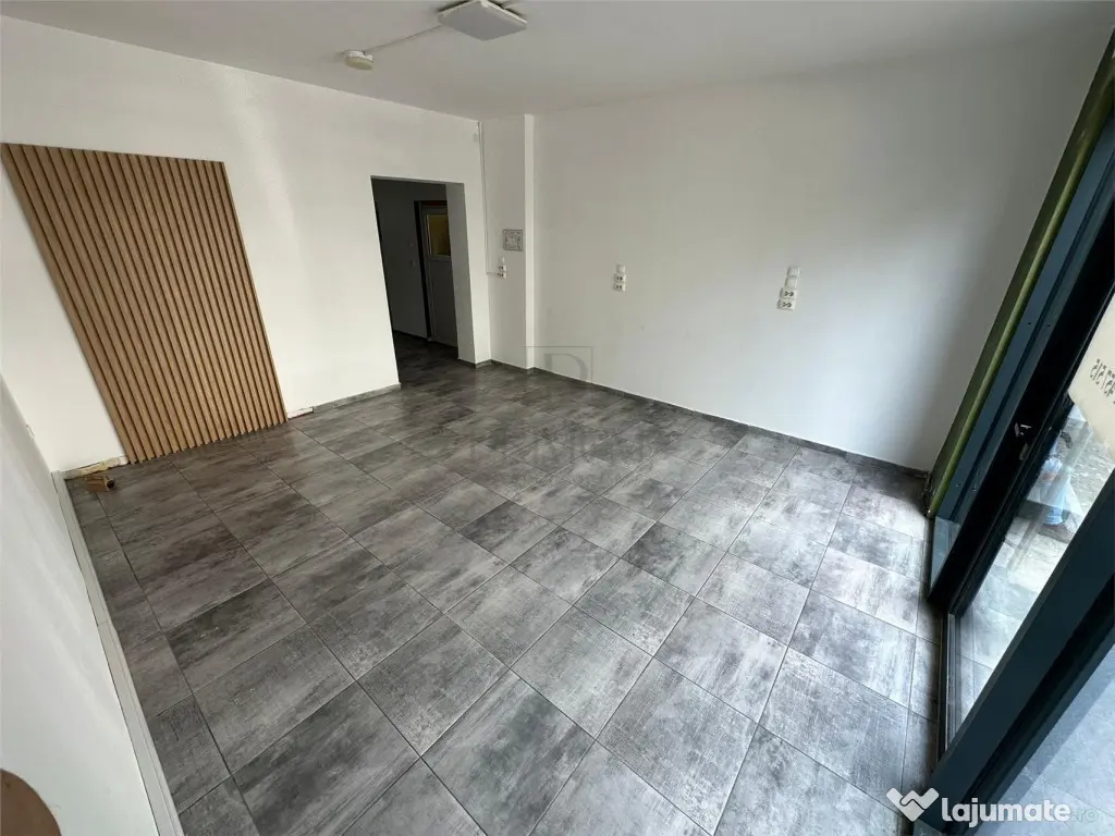 Spatiu comercial - centrala proprie - zona excelenta - aer c