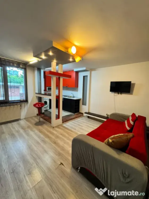 Garsonieră 28.50 mp, complet mobilată și utilată, zona S