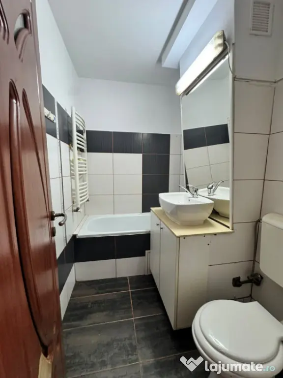 Garsonieră 28.50 mp, complet mobilată și utilată, zona S