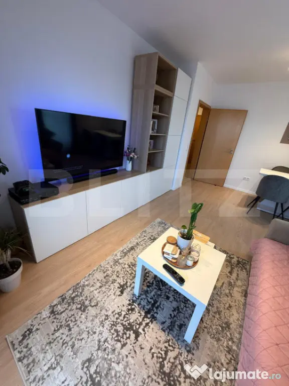 Apartament 2 camere, 52 mp, parcare si boxa, lift, zona Avan