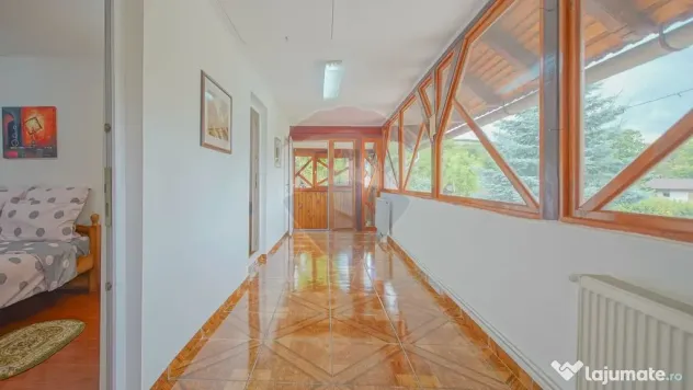 Casă + curte amenajată | 5 dormitoare, saună, sală sp...