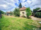 Proprietate cu două case, 145 mp, anexe si teren 1.300 mp, 