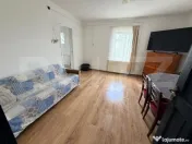 Proprietate cu două case, 145 mp, anexe si teren 1.300 mp, 