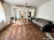 Proprietate cu două case, 145 mp, anexe si teren 1.300 mp, 