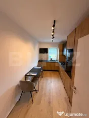 Apartament cu 2 camere ,etaj 1, 70mp util , balcon 12mp, Bar