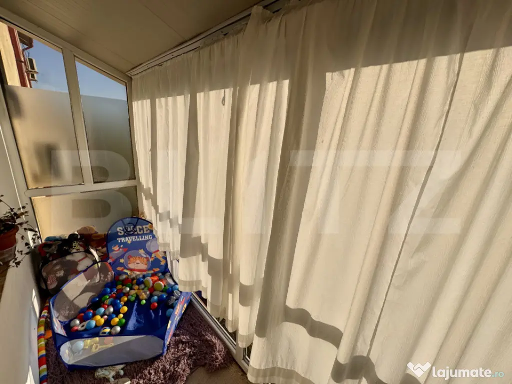 Apartament 2 camere semidecomandat - Cartier Rovine zona Pen