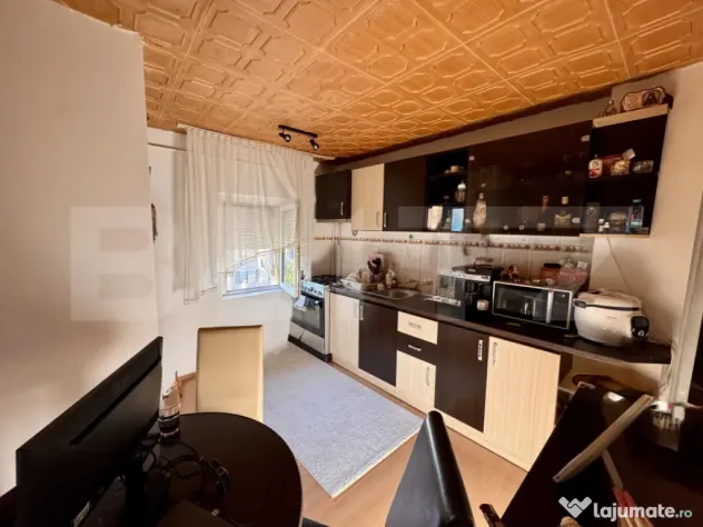 Apartament 2 camere semidecomandat - Cartier Rovine zona Pen
