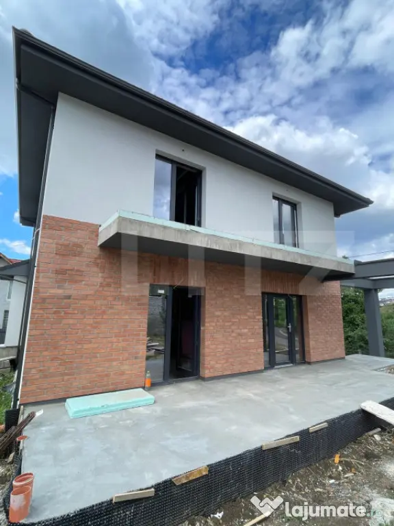 Casă individuală, 200 mp, zona Dezmir