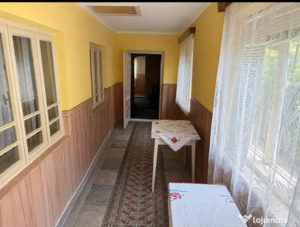 CASA SPATIOASA CU TEREN 1300MP, BALS OLT