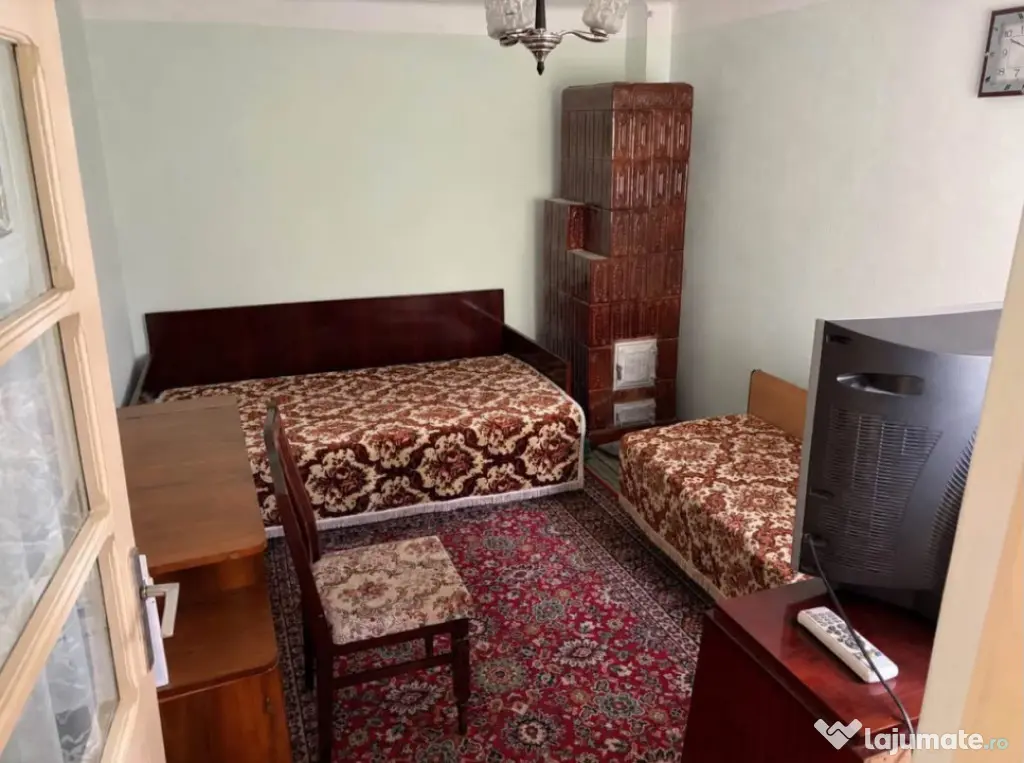 CASA SPATIOASA CU TEREN 1300MP, BALS OLT