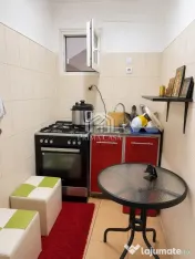 Camera de camin cu baie proprie ~ zona Brosteni/Contactoare ~ etaj 2 
