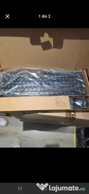 Tastatura wireless si mouse