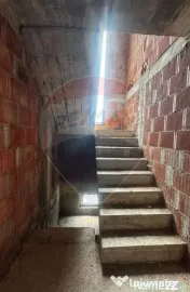Casă / Vilă cu 6 camere de vânzare 