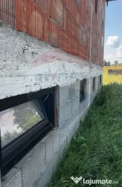 Casă / Vilă cu 6 camere de vânzare 
