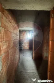 Casă / Vilă cu 6 camere de vânzare 