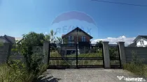Casă / Vilă cu 6 camere de vânzare