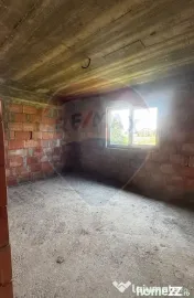 Casă / Vilă cu 6 camere de vânzare 