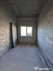Inchiriere Spatiu comercial 2 incaperi; 100 mp; 1 baie CATANELOR