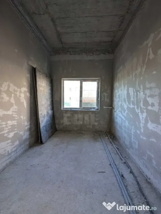 Inchiriere Spatiu comercial 2 incaperi; 100 mp; 1 baie CATANELOR