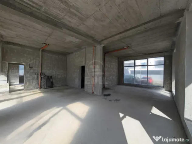 Inchiriere Spatiu comercial 2 incaperi; 100 mp; 1 baie CATANELOR