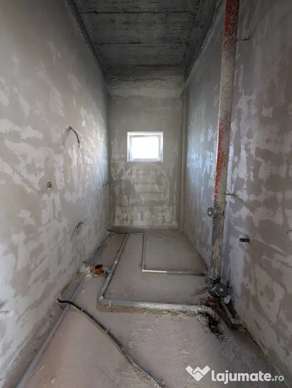 Inchiriere Spatiu comercial 2 incaperi; 100 mp; 1 baie CATANELOR