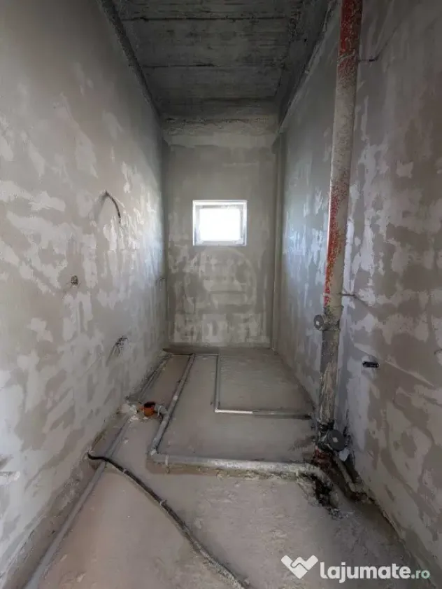 Inchiriere Spatiu comercial 2 incaperi; 100 mp; 1 baie CATANELOR