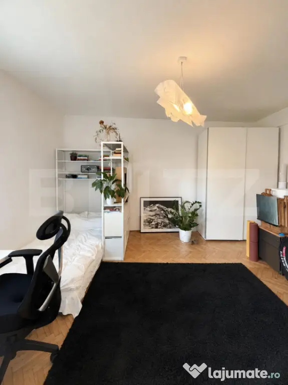 Apartament 2 camere, 49 mp, balcon, zona Semicentral