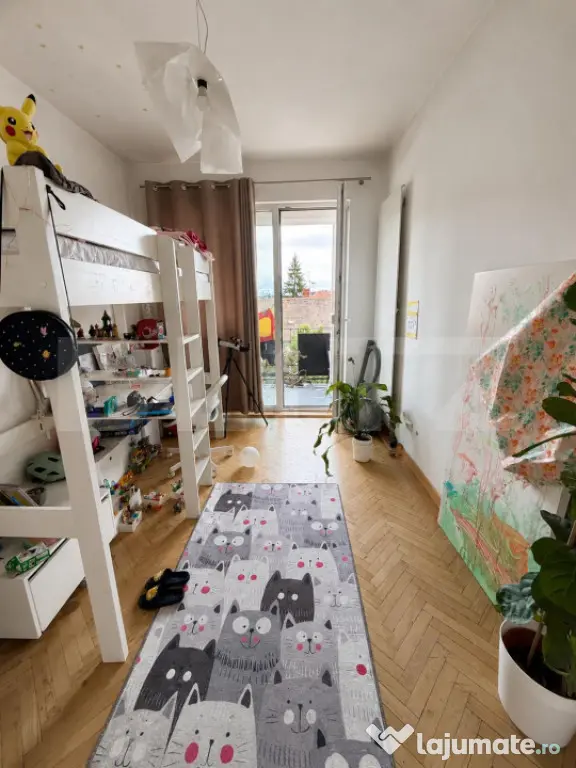 Apartament 2 camere, 49 mp, balcon, zona Semicentral