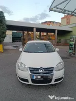 Închiriez auto VW