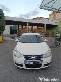 Închiriez auto VW