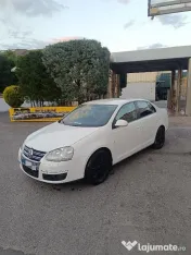 Închiriez auto VW 