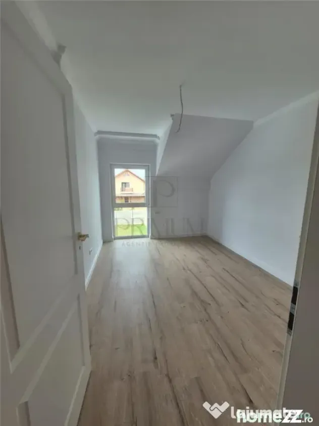 Duplex deosebit - zona buna - finisaje top - Mosnita Noua (Timis)