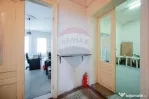 Apartament de vânzare cu 3 camere, str. Cuza Vodă, ultr...