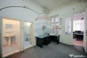 Apartament de vânzare cu 3 camere, str. Cuza Vodă, ultr...