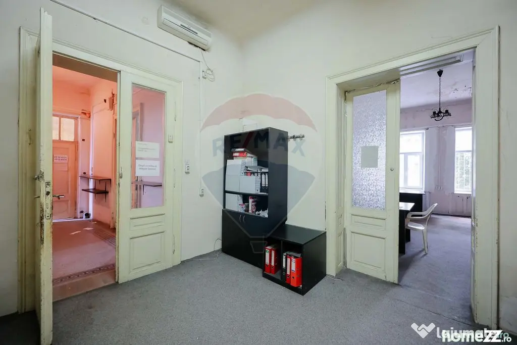 Apartament de vânzare cu 3 camere, str. Cuza Vodă, ultr... - Oradea (Bihor)