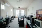 Apartament de vânzare cu 3 camere, str. Cuza Vodă, ultr...