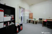 Apartament de vânzare cu 3 camere, str. Cuza Vodă, ultr...