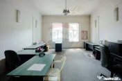 Apartament de vânzare cu 3 camere, str. Cuza Vodă, ultr... 