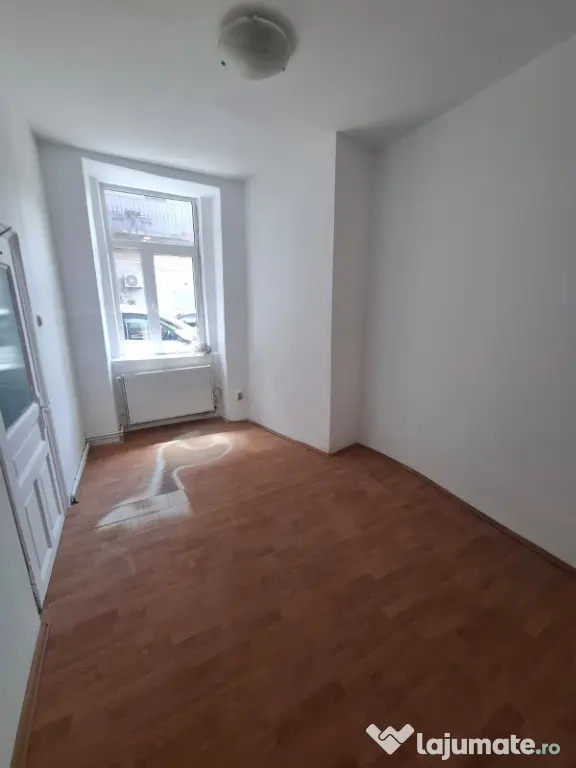 Vand apart 2 camere zona Piata Avram Iancu ID: RH-45340-property