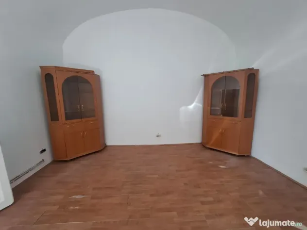 Vand apart 2 camere zona Piata Avram Iancu ID: RH-45340-property