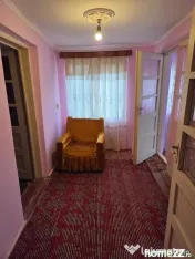 Casă cu 4 camere, mobilată, Mosteni, 35000 EUR 
