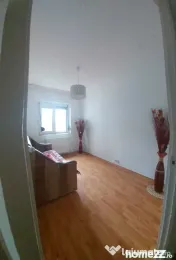 Apartament 3 camere de vânzare – Micro 21 | Etaj 2/4 | Centrală Ariston | Izolat 