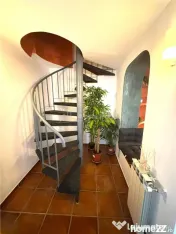 Armeneasca, Vila individuala, Curte comuna