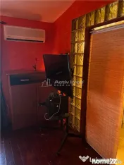 Armeneasca, Vila individuala, Curte comuna