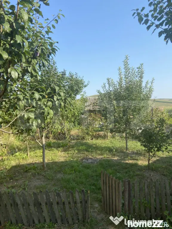 Casă de vânzare, 138 mp, 2.750 mp teren intravilan, zona N - Nazna (Mures)