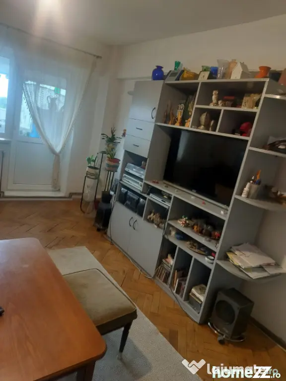 Apartament 3 camere decomandat, Cartier Sărari, zona Spanie - Craiova (Dolj)