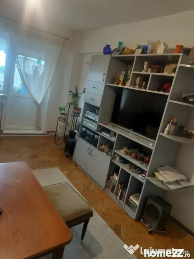 Apartament 3 camere decomandat, Cartier Sărari, zona Spanie - Craiova (Dolj)