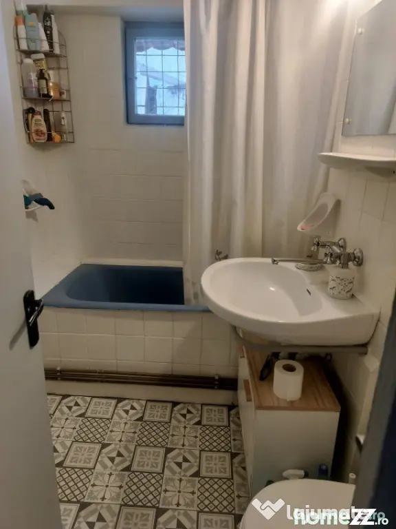 Apartament 3 camere decomandat, Cartier Sărari, zona Spanie - Craiova (Dolj)