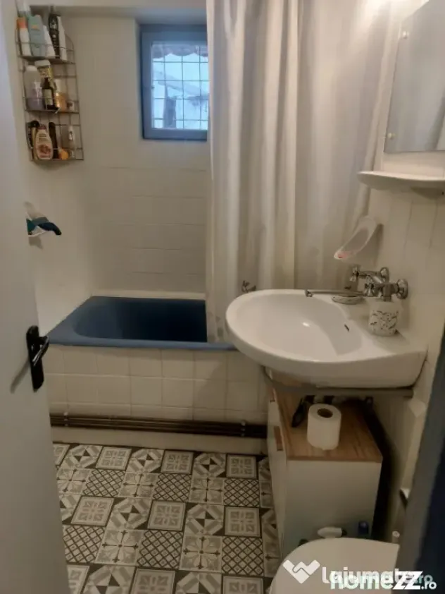Apartament 3 camere decomandat, Cartier Sărari, zona Spanie - Craiova (Dolj)