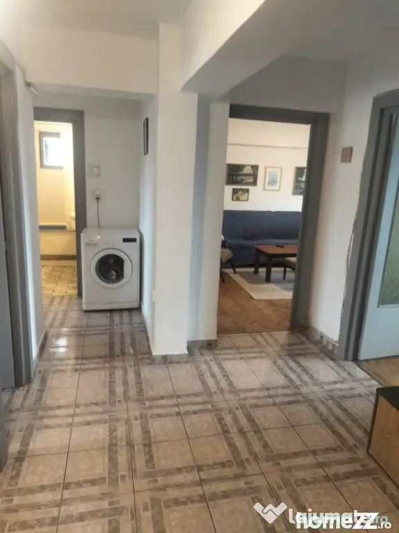 Apartament 3 camere decomandat, Cartier Sărari, zona Spanie - Craiova (Dolj)